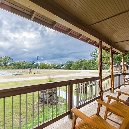 Vineyard Trail Cottages- Adults Only Fredericksburg Habitación foto