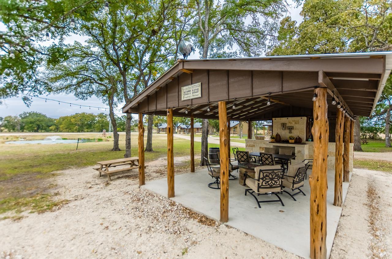 Vineyard Trail Cottages- Adults Only Fredericksburg Habitación foto
