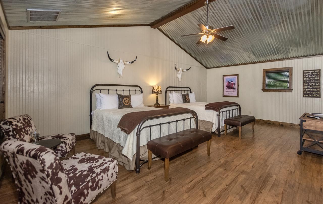 Vineyard Trail Cottages- Adults Only Fredericksburg Habitación foto
