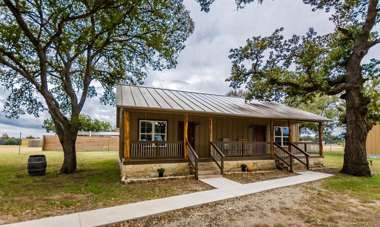 Vineyard Trail Cottages- Adults Only Fredericksburg Habitación foto