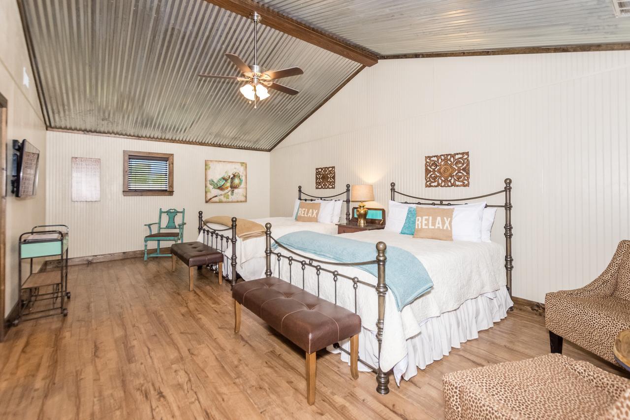 Vineyard Trail Cottages- Adults Only Fredericksburg Habitación foto