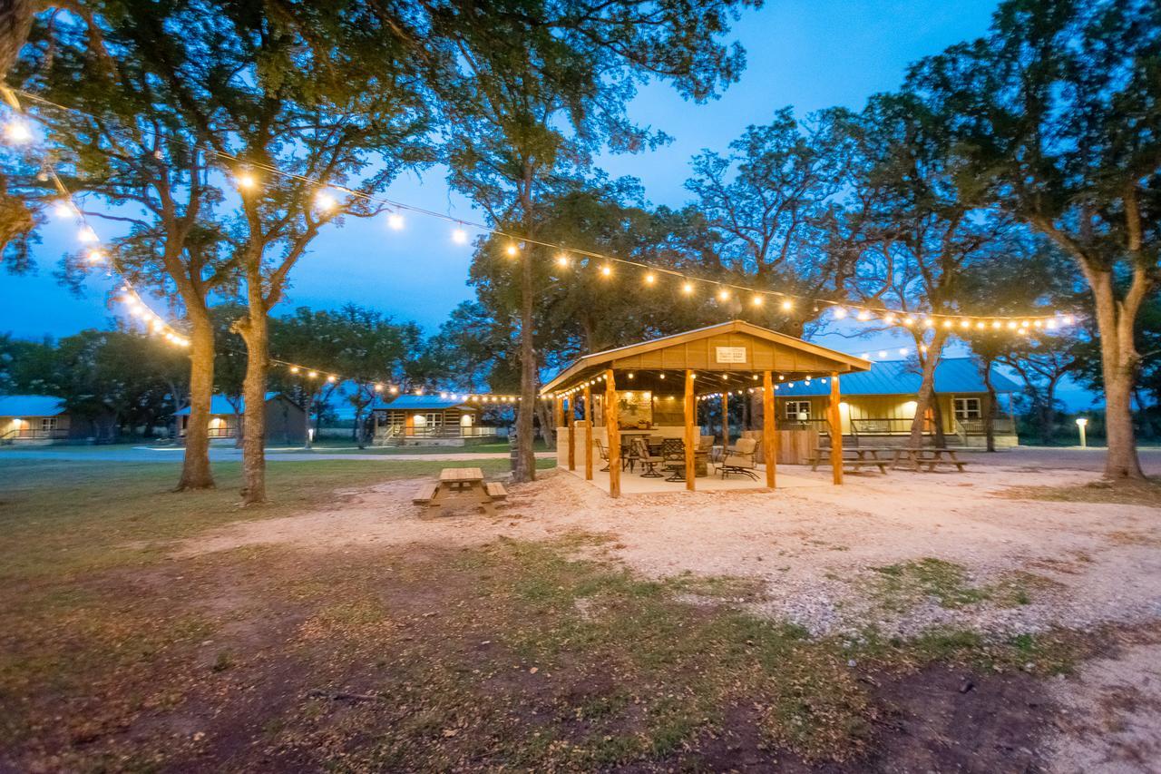 Vineyard Trail Cottages- Adults Only Fredericksburg Habitación foto