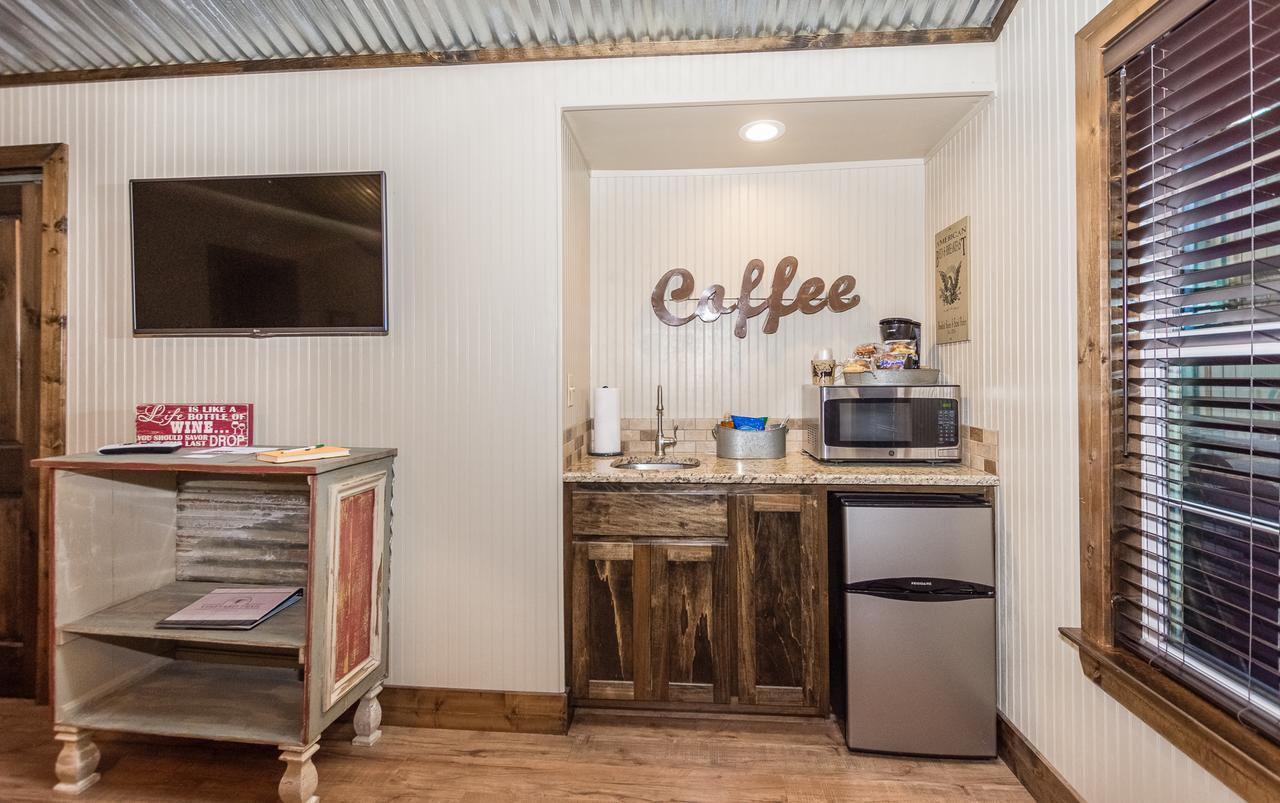 Vineyard Trail Cottages- Adults Only Fredericksburg Habitación foto